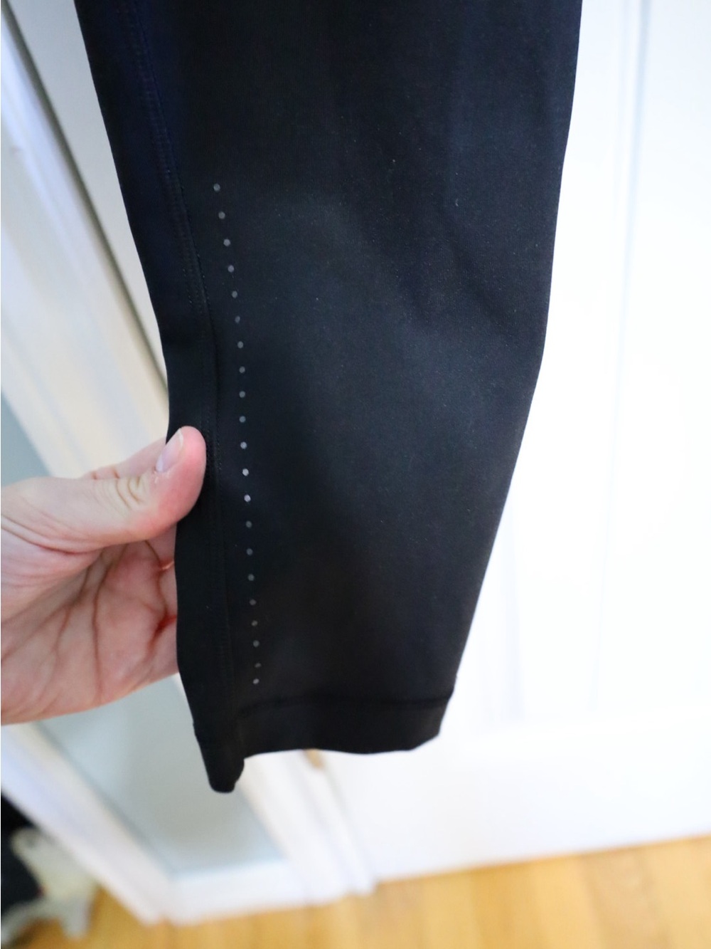 Lululemon Swift Speed High-Rise Tight 28" Black Womens Size 6 - Picture 4 of 10